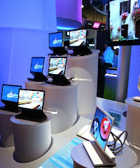 Sony Unveils World First OLED TV for December 2007