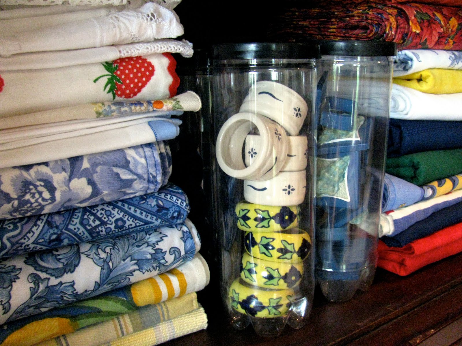 MAY DAYS Table Linen Storage