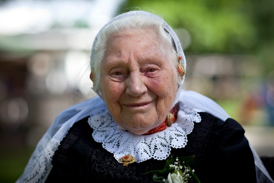 Mooie Trouwreportages . NL: Oma van 93