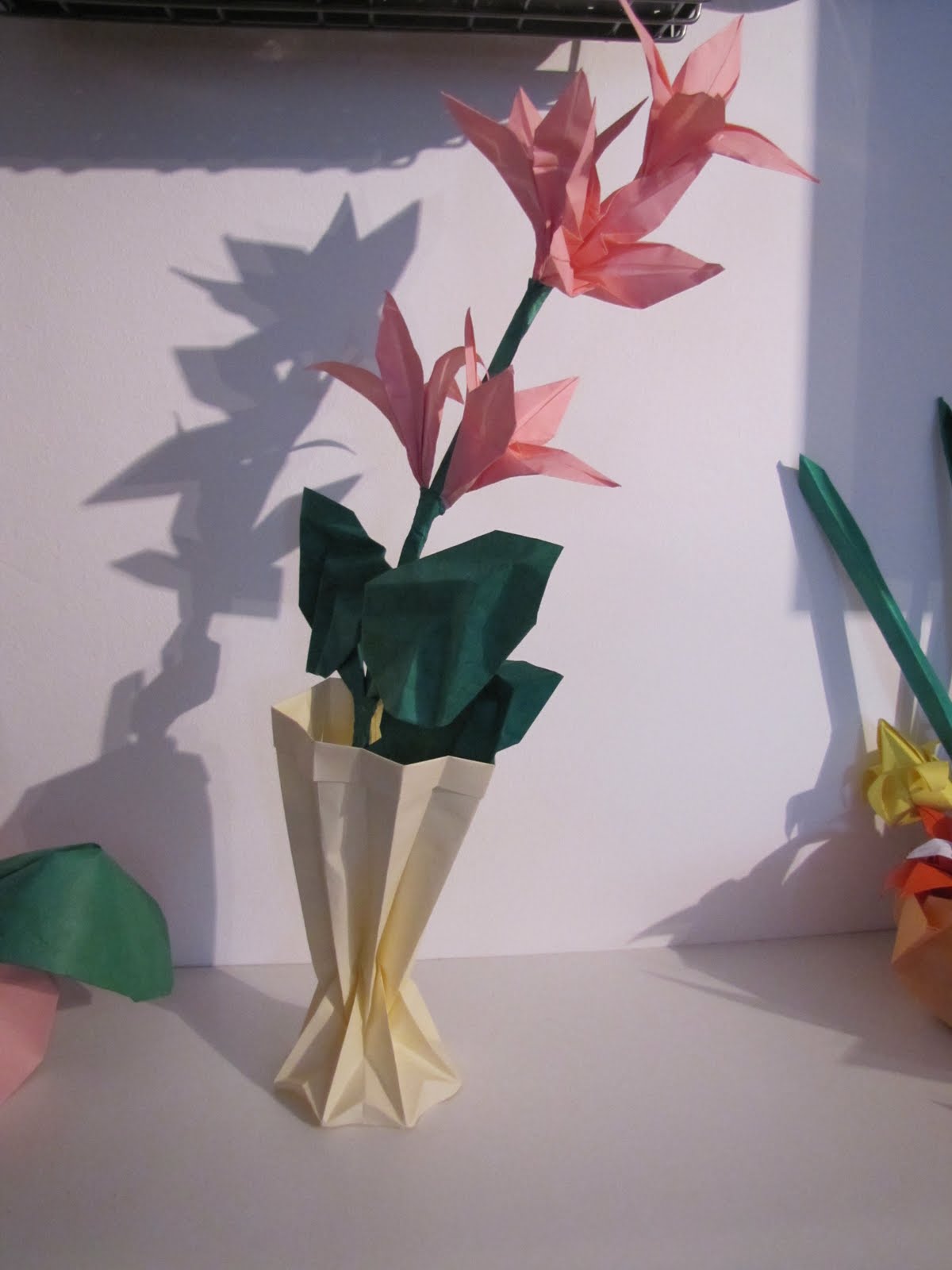 Palatul de Hârtie origami ikebana