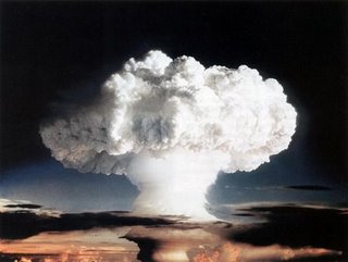 [nuclear+war.jpg]