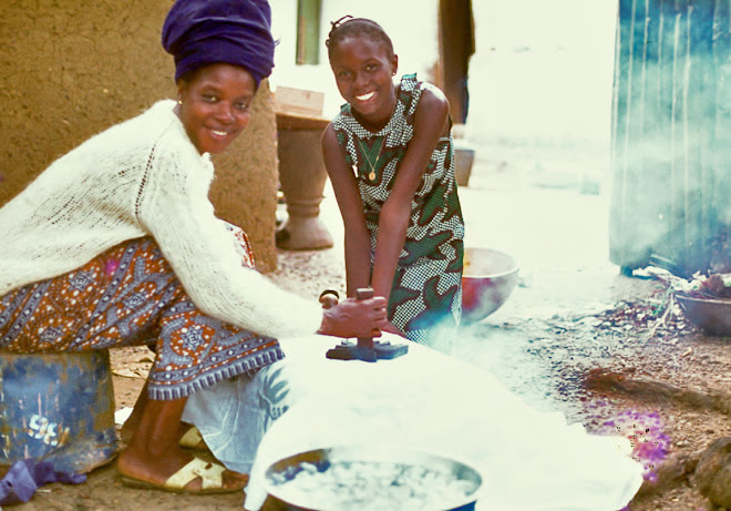 Mama Mabinty with HRSS student Aminata Lahai - making wax prints