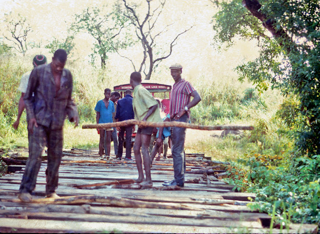 bridge on road from Kabala to Kurobonla - 1969 March