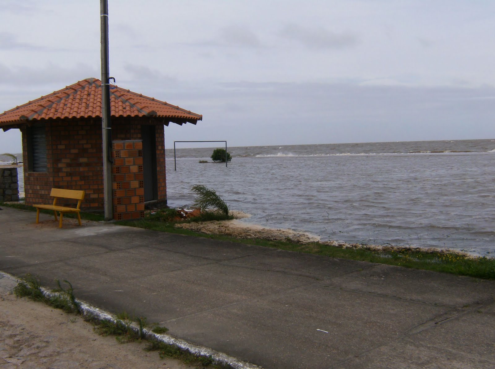 Praia de Arambaré, Rio Grande do Sul, Brasil / Beach from Arambaré ...