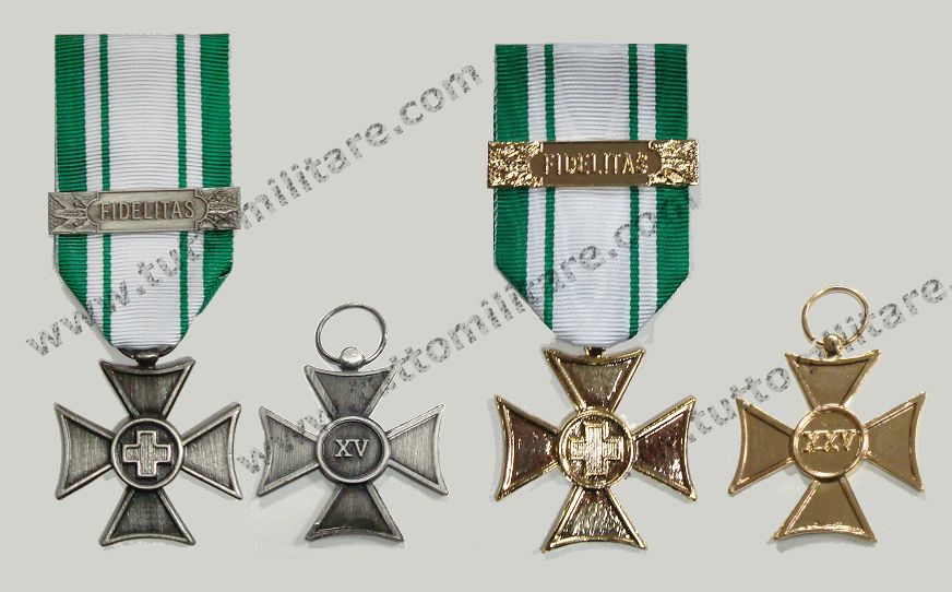 Tutto Militare Articoli Militari e Militaria Croce di Anzianità Servizio Croce Rossa Italiana Tutto Militare Articoli Militari e Militaria Croce di Anzianità Servizio Croce Rossa Italiana