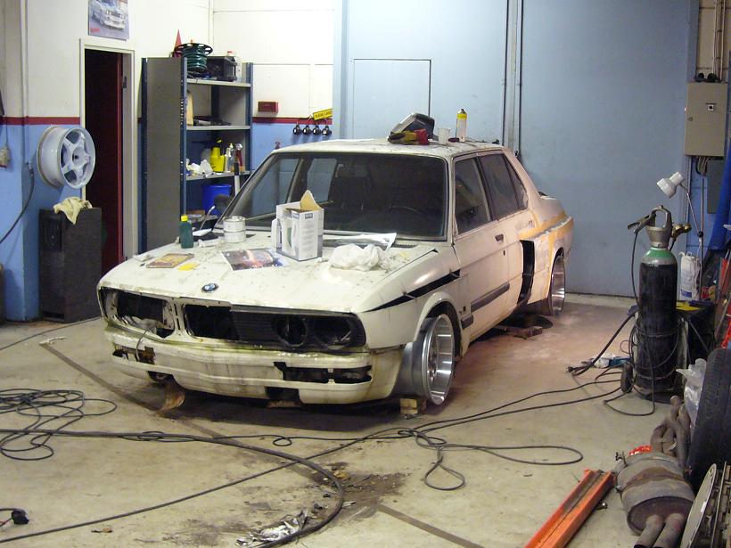 Запчасти bmw e28