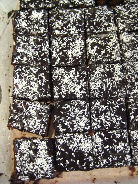 Lovely Wee Days: fill the tins baking