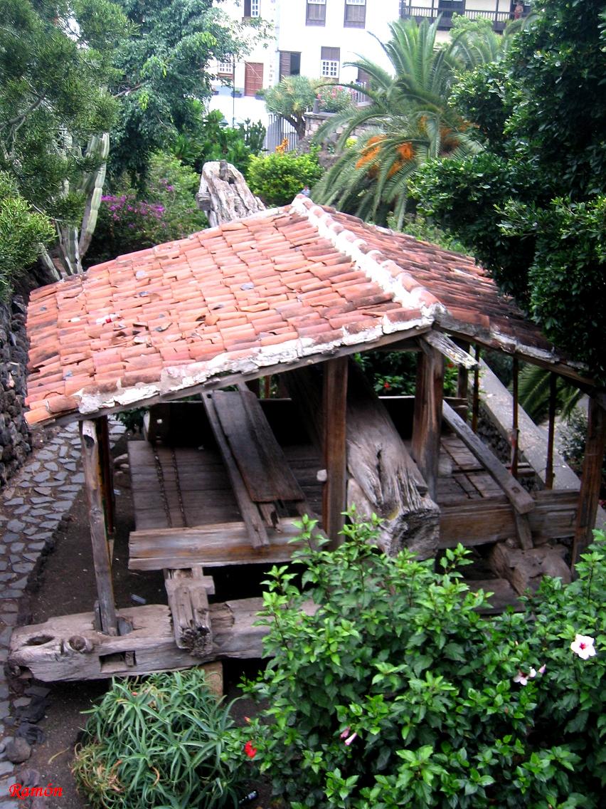 RECUERDOS DEL PASADO LAGAR DE GARACHICO EN EL PARQUE DE LA PUERTA DE TIERRA