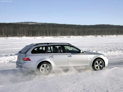 Bmw 520i E60. BMW 5-Series E60/E61