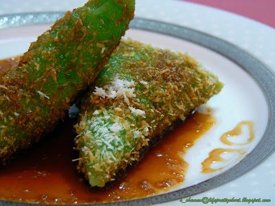 Somebody Watching Me... Kuih Lopes