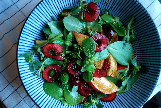 Purslane Salad with Cherries and Peaches