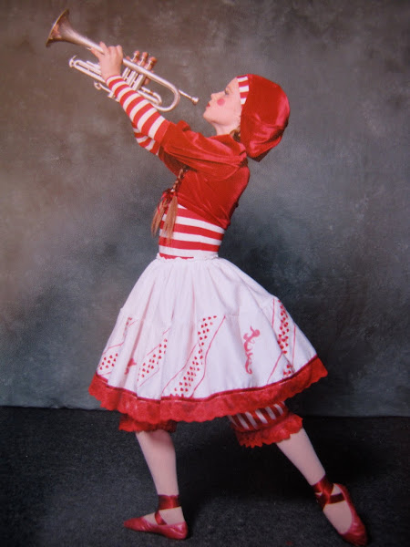 Demi-character costume Ballerina from "Petroushka" AJ 2008