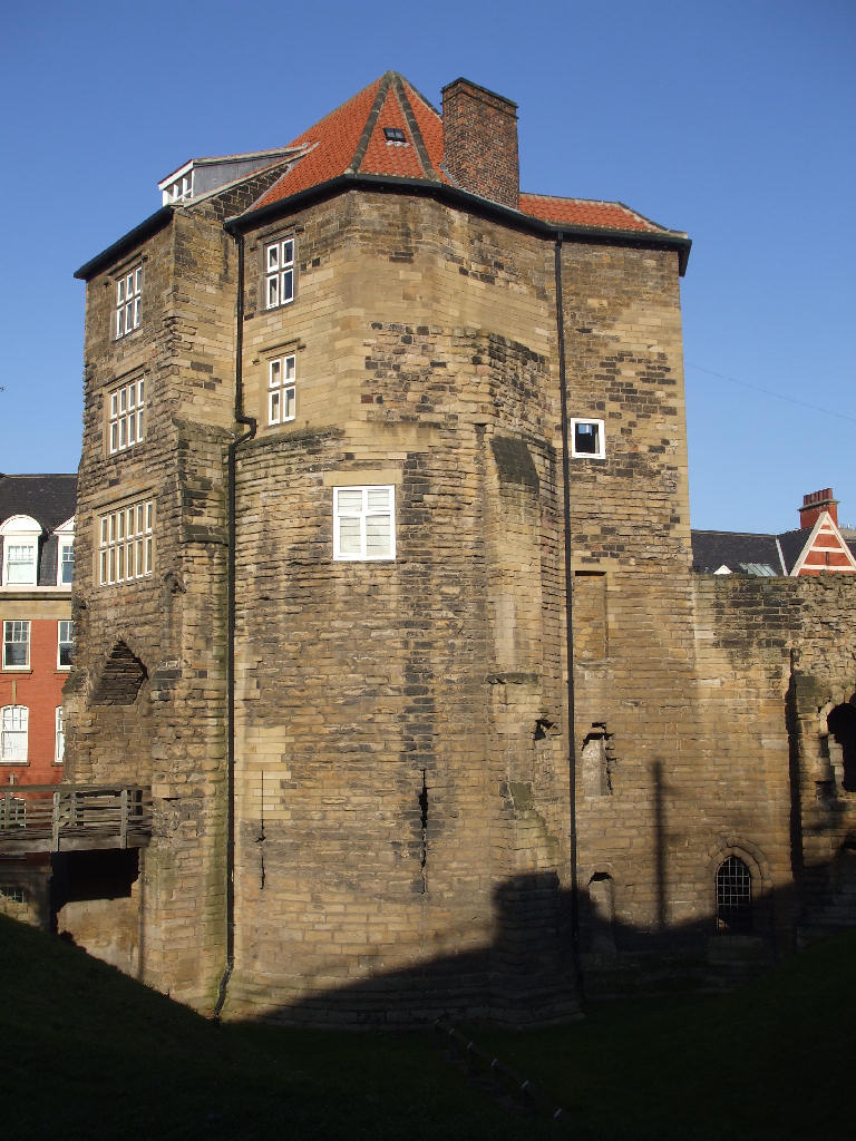 [08-02-11+Castle+(2)r.jpg]