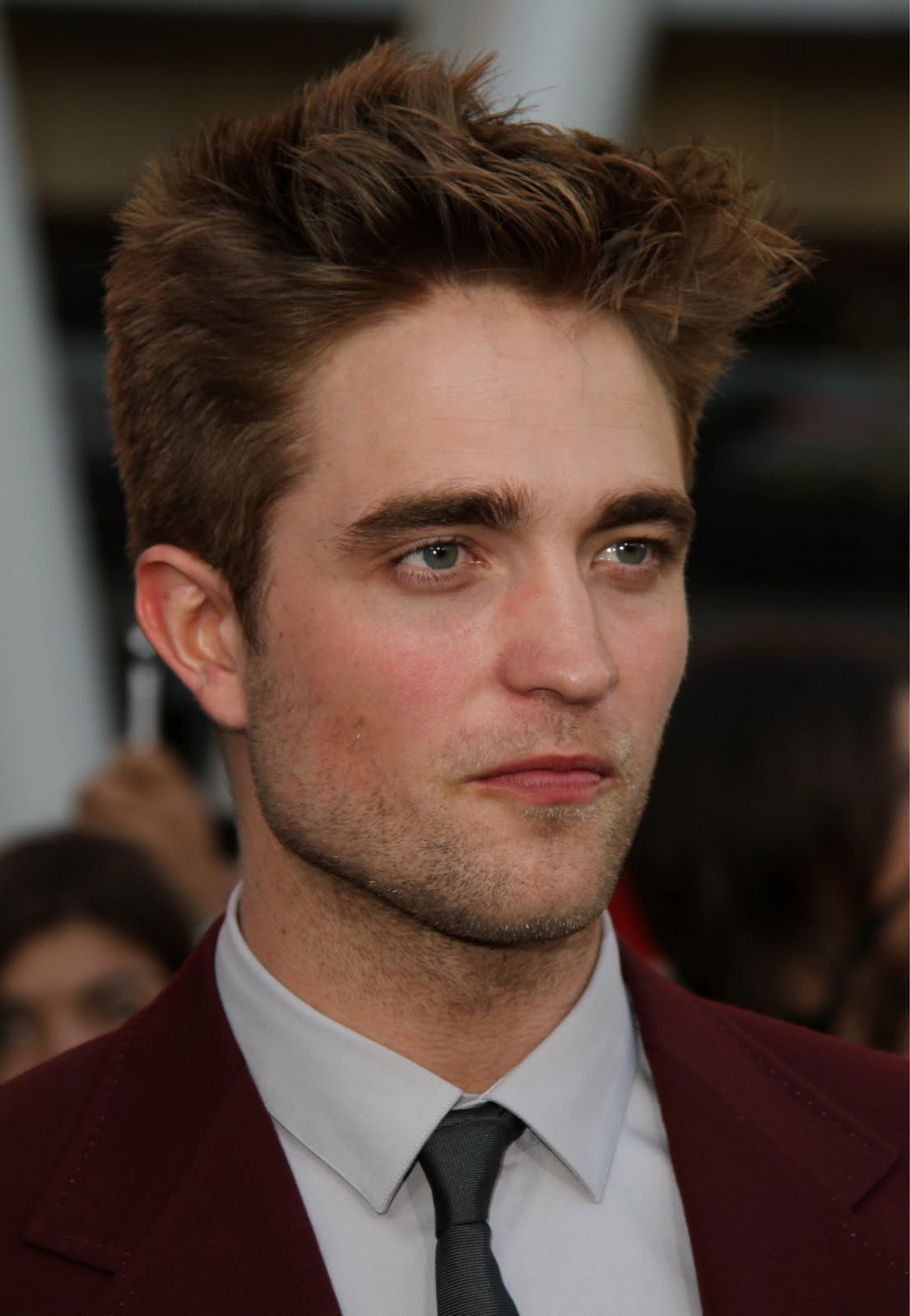 Pattinson Ladies: June 2010
