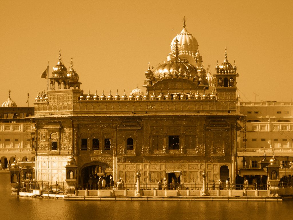 http://4.bp.blogspot.com/_mGkoANc7fi0/TStdn4NnUzI/AAAAAAAABF4/IZLIsVMa-rc/s1600/amritsar-golden-temple-hari-mandir-1024x768.jpg