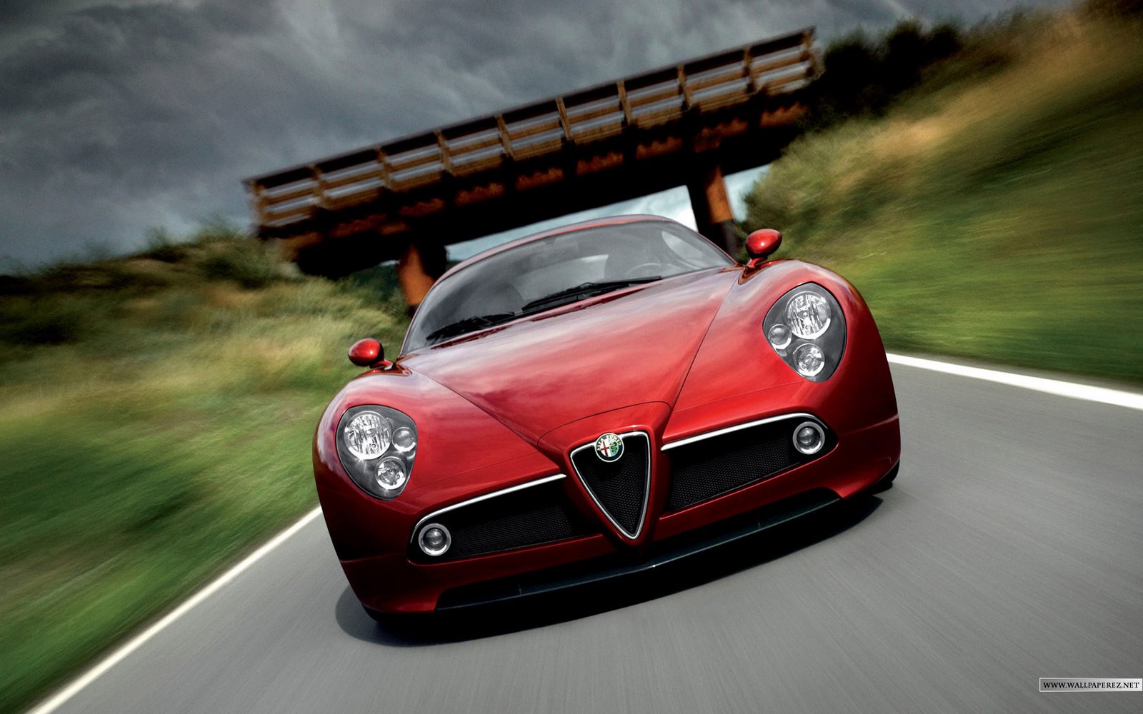 [Alfa-Romeo-red-car-947.jpg]