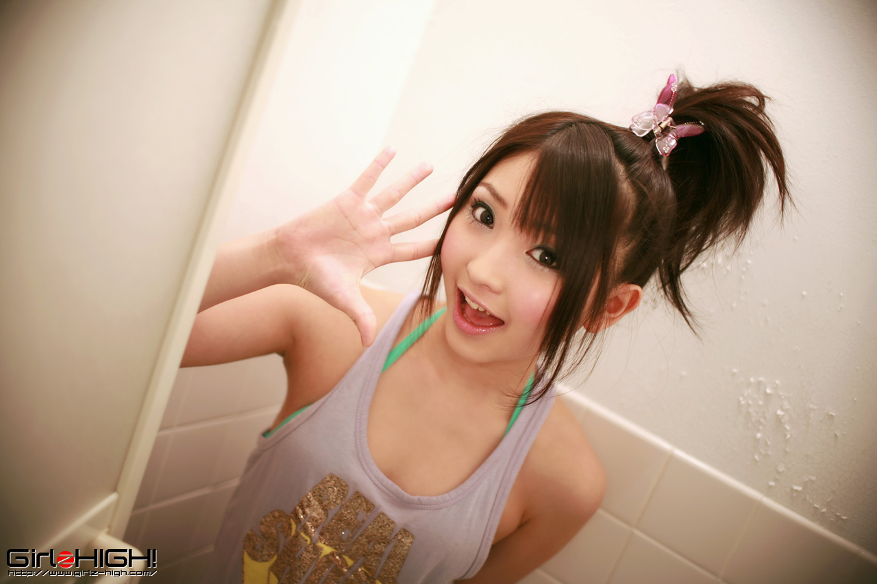 Yoshiko Suenaga Take A Bath Japanese Girls 2011
