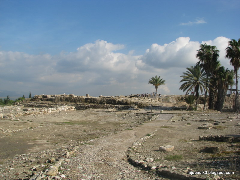 [Megiddo+287.JPG]