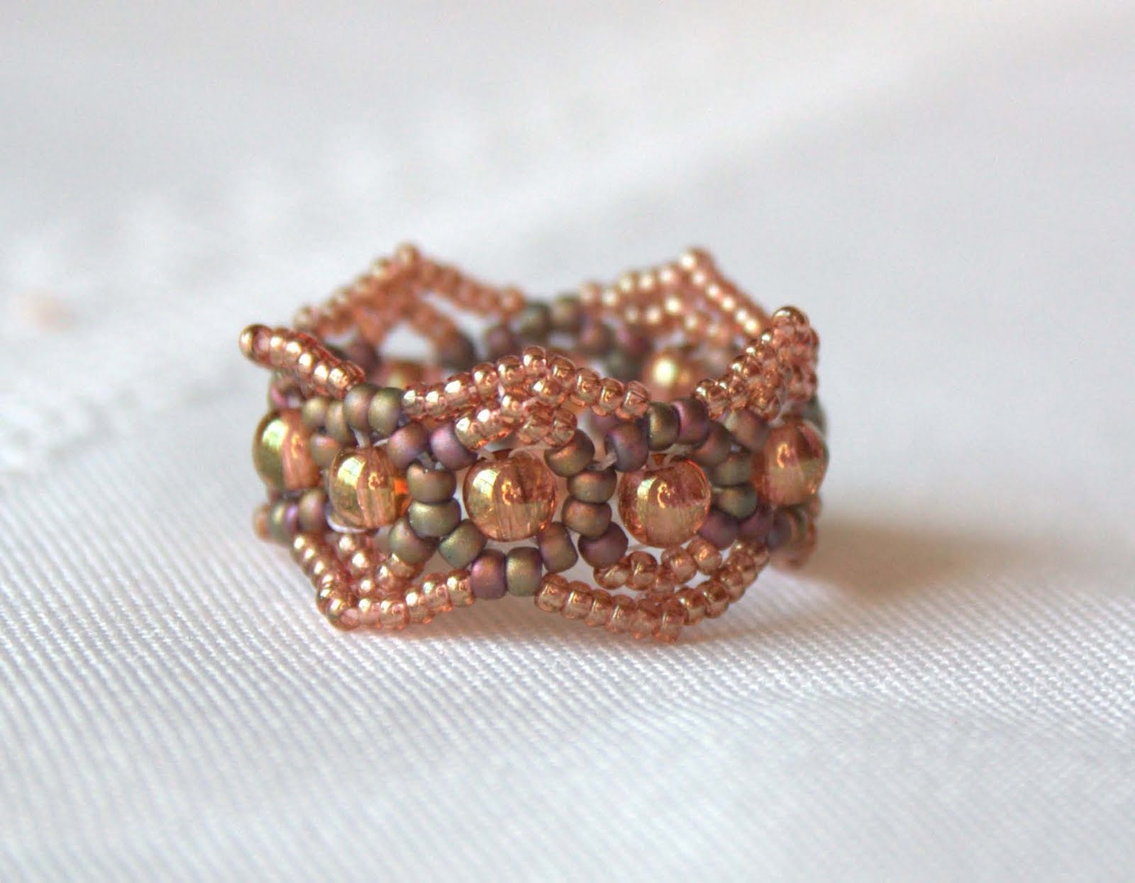 Beaded Bead Ring Free Pattern - Lots of Free Jewelry Making