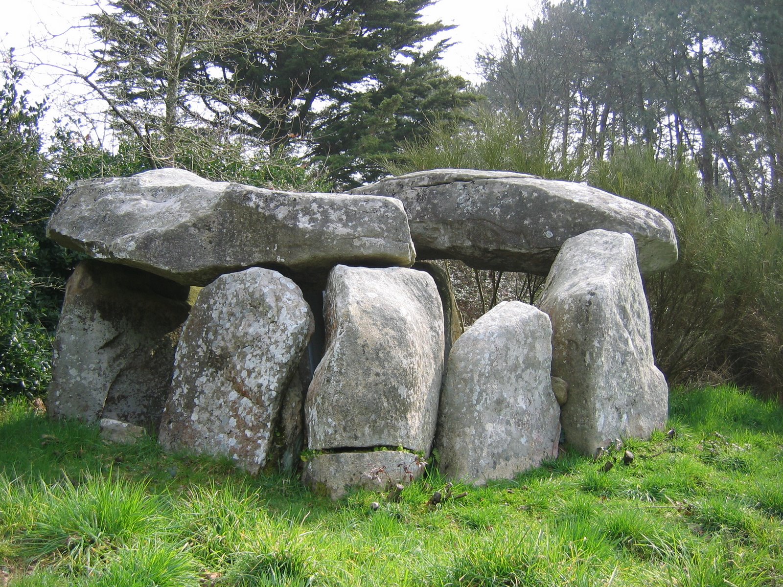 [dolmen.jpg]