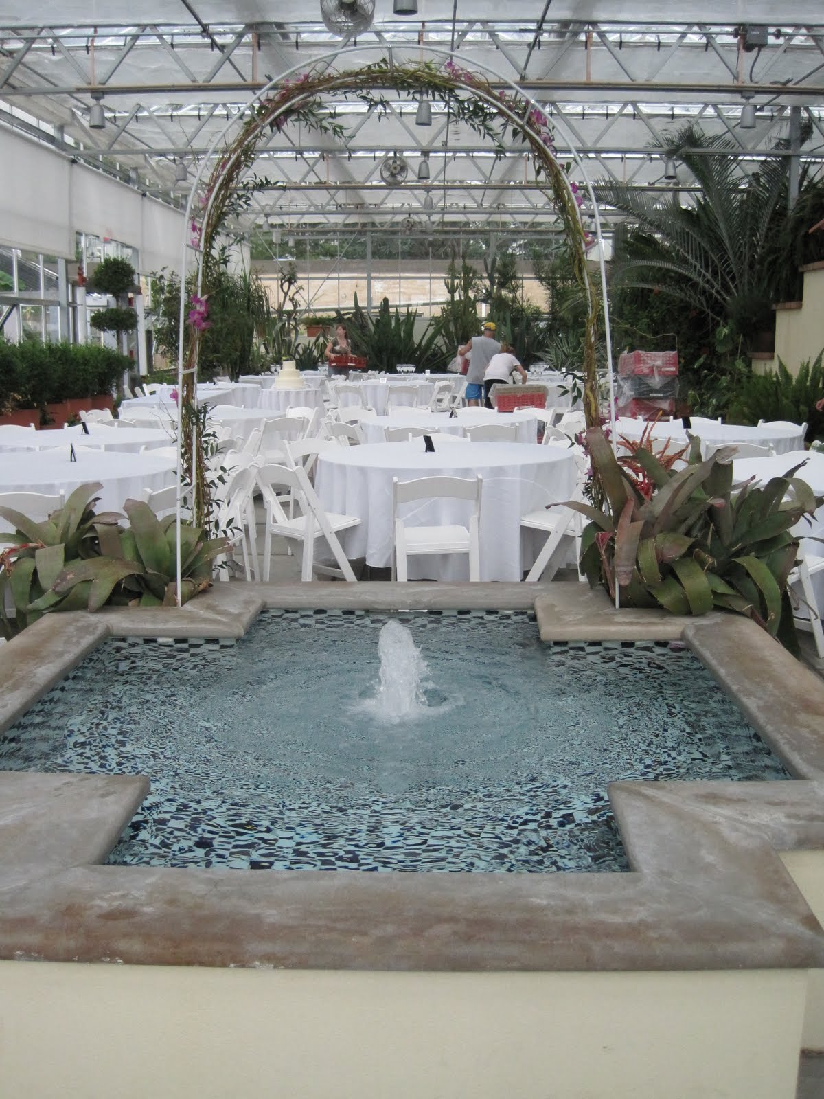 Finding the Perfect Wedding Location: Roger Williams Park Casino and ...