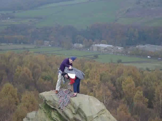 [extreme_ironing_competition_21.jpg]