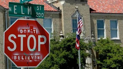 http://4.bp.blogspot.com/_mmBw3uzPnJI/S1cbEvOIpXI/AAAAAAAA-0E/hSPprb9_3Fc/s400/fun_stop_signs_09.jpg