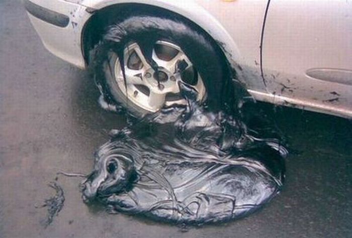 [Strange_car_accidents_15.jpg]