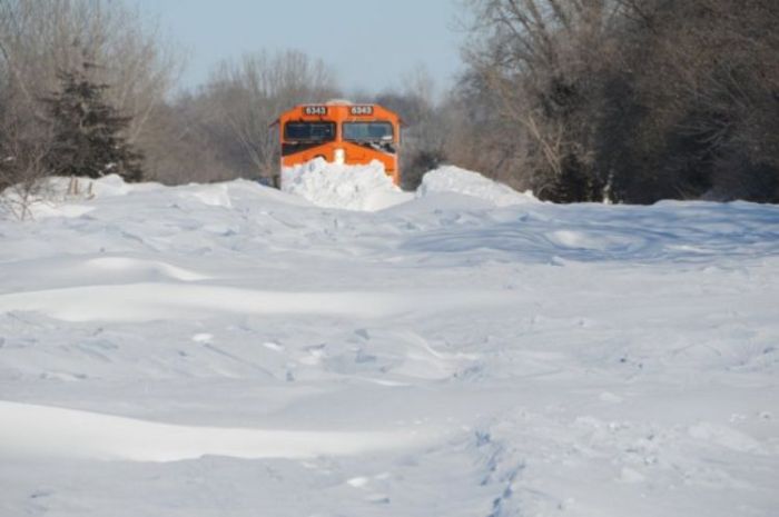 Snowblower Trains ~ Damn Cool Pictures