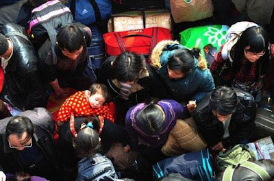crowded train stations in china 09 Inilah Antrian Terpanjang di Dunia !