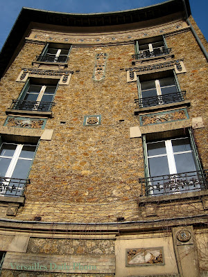 VersaillesDailyPhoto blog: Une belle maison en meulière