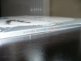 Michael Jackson Invincible EPC 495174 1 2 LP cover