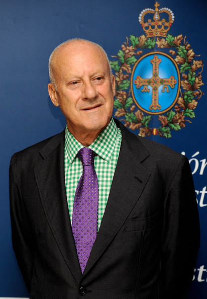 [Norman+Foster+Press+Conference+Asturias+DtTnAlBUBnYl.jpg]