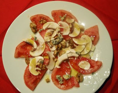 ensalada de tomate y champiñones