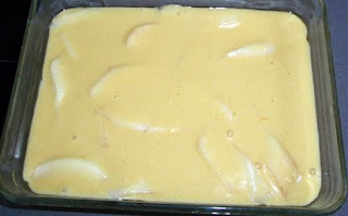 elaboración del pastel de pera y canela
