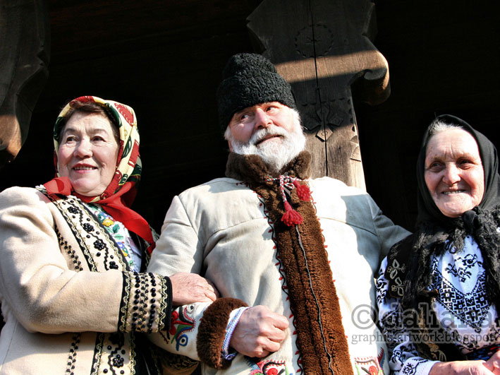 Photographis: Romania Winter Traditions / Traditii Romanesti