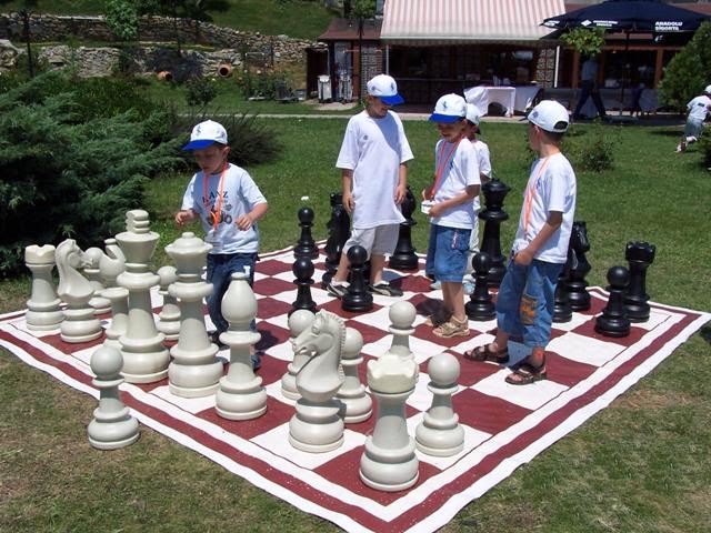 A Chess World: Giant Chess Sets with Mat