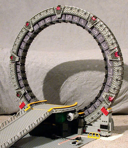 Una «Stargate» particular, compuesta por piezas de «Lego»