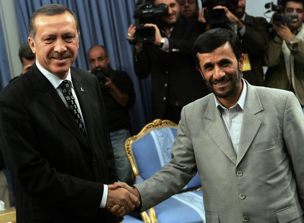 http://4.bp.blogspot.com/_n7RltmTdk-g/TCnk99yR4XI/AAAAAAAAT4k/csmQTWfuGkI/s1600/Ahmadinejad+and+Erdogan.jpg