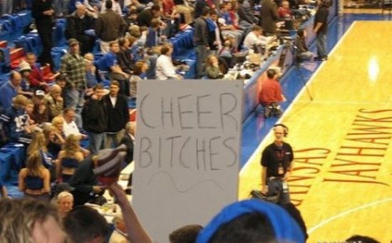 [awesome_fan_made_sports_signs_03.jpg]