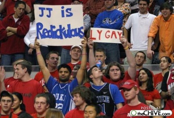 [awesome_fan_made_sports_signs_02.jpg]