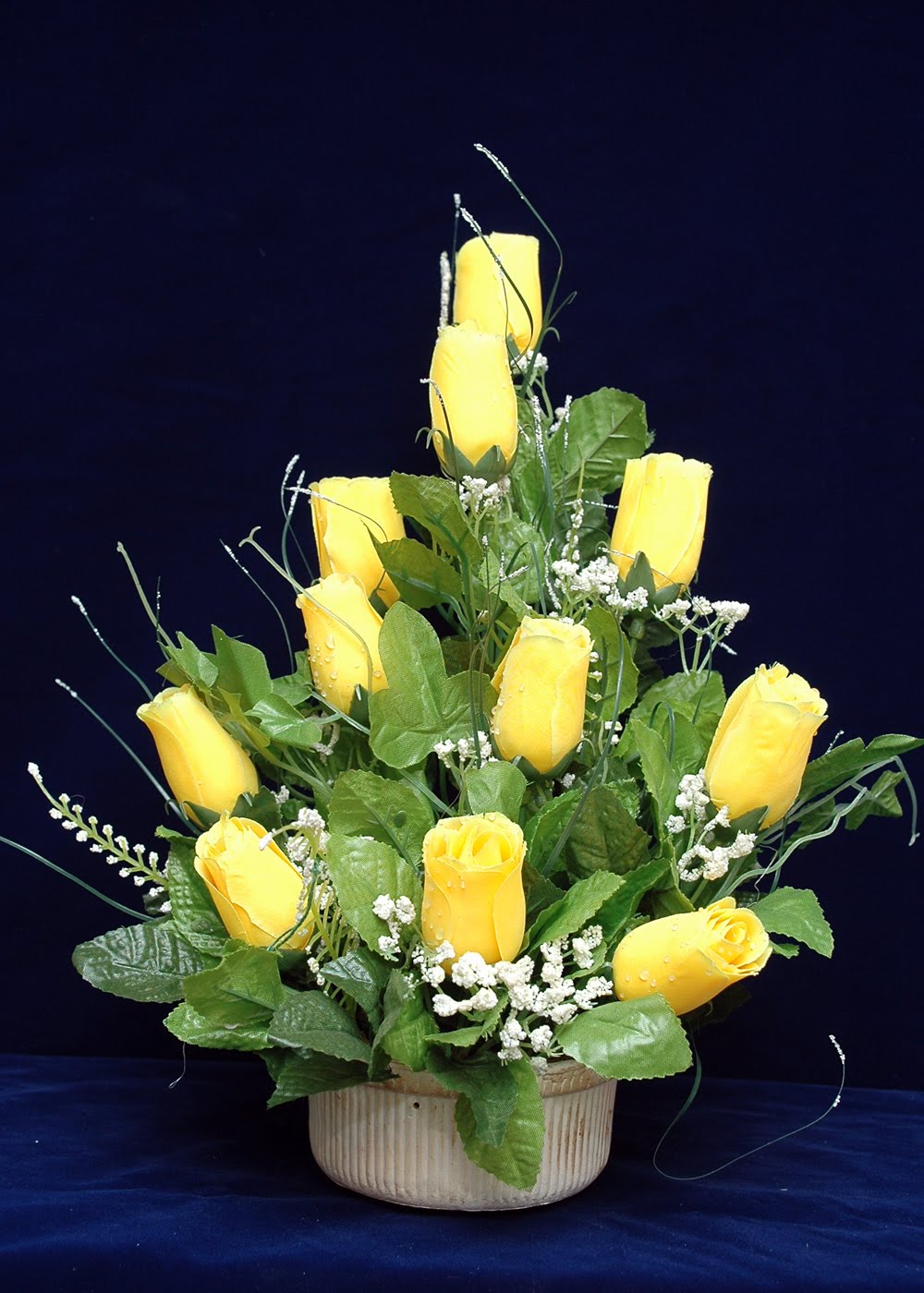 Flowers And Decoration FLOWER ARRANGMENT
