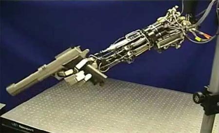 [robot-gun-arm.jpg]