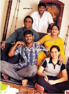 [tamil+actor+vishal+family+pics.jpg]