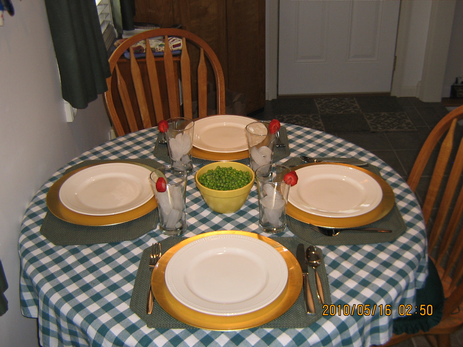 Weekends with Paula Deen Baby Peas with Tarragon Butter