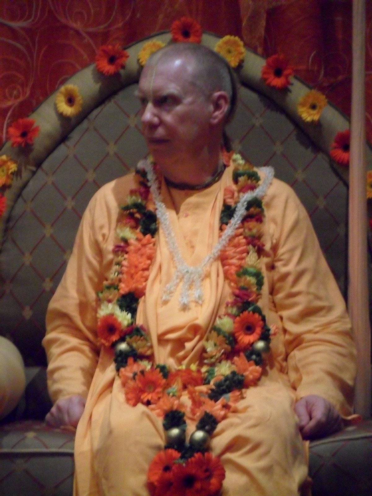 KutumbaBharanam Maintaining the Family Bhakti Caitanya Swami's