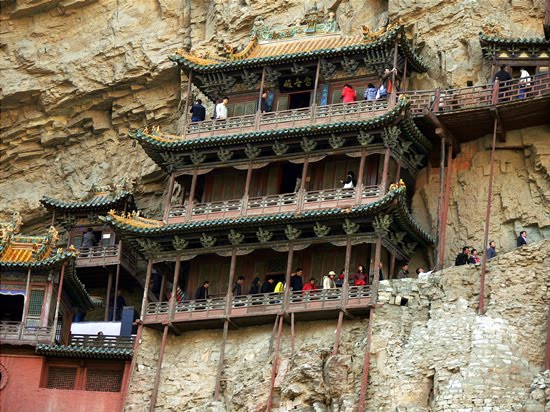 http://4.bp.blogspot.com/_nMA07ATUYa8/THAYswJq5pI/AAAAAAAABEQ/fS5X2xZUEdA/s1600/Hengshan-Temple2.jpg