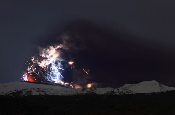 iceland volcano lightning pictures. Iceland Volcano Pictures: