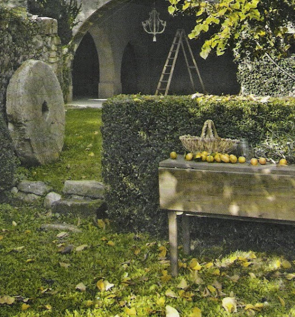 Côté Maisons,rustic garden landscape, image by Bernard Touillon, as seen on linen & lavender