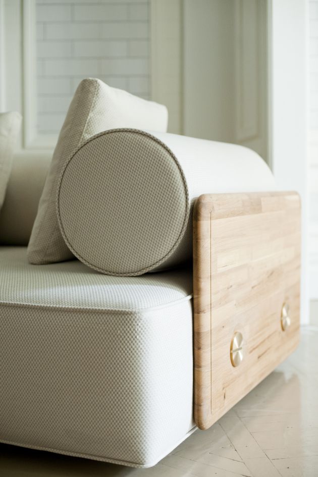 Modular Sofa With Sleek Minimalist Design